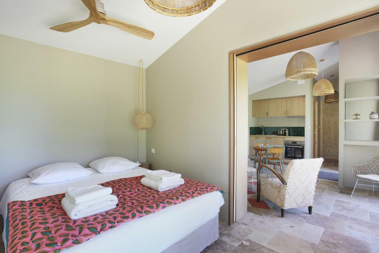 Domaine Les Petites Vaines Hotel Goult Bagian luar foto